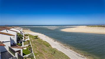 Townhouse For Sale in Bluewater Bay