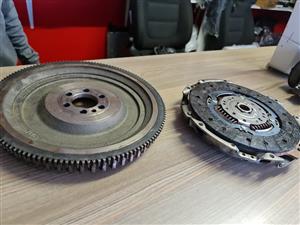 2017 RENAULT SANDERO 900T CLUTCH KIT IN EXCELLENT CONDITION