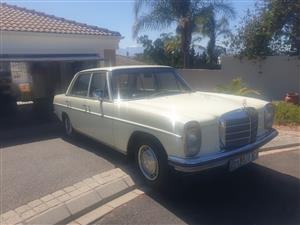 1971 Mercedes Benz 230