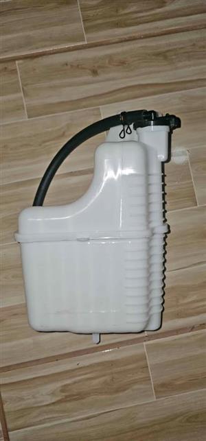 Toyota Avanza Radiator Bottle