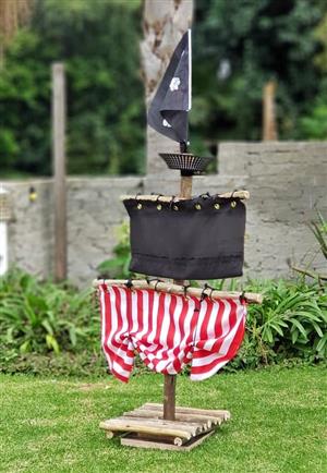 Pirate Masts For hire