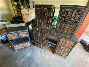 pedestals, mirror stand and bathroom pedestal