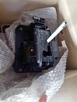 Volvo gear shifter unit