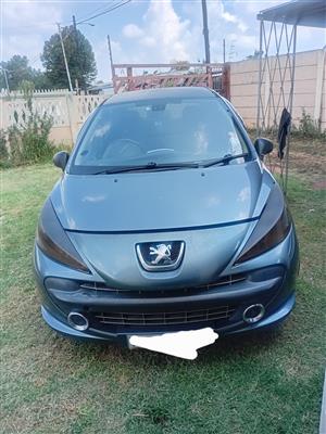 Metallic blue Peugeot 207 1.6 2007 model