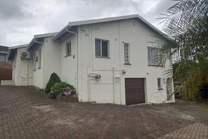 Spacious 4-Bedroom Family Home with Income Potential in Shallcross (Hillview), Queensburgh