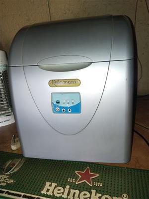 Kellermann Ice Maker