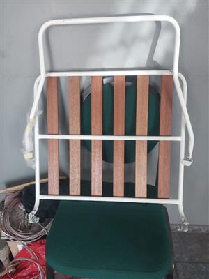 Beerle Tilt Luggage Rack