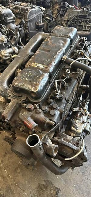 Ade236 Engine.started in the floor.  Low kms.