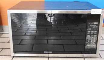 SAMSUNG BLACK MICROWAVE (S067914A) 