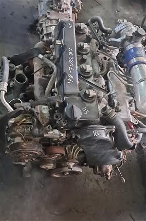 COMPLETE IMPORTED USED TOYOTA HILUX 3.0L 1KD ENGINE FOR SALE
