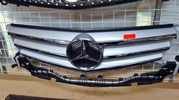 Mercedes Benz W204 grill