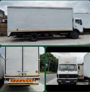 Mercedes benz 1417 8tons close box ade352 turbo engine 