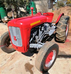 Massey Ferguson 35x tractor 