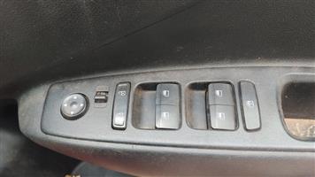 Hyundai Grand I10 main window switch 