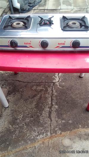 3 Plate gas stove with self buildin lighter