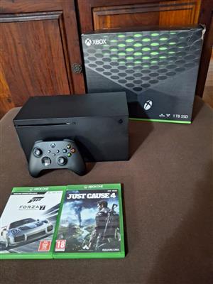 Xbox series X, mint condition, original controller, original packaging, incl ali