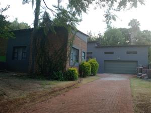 Newly Renovated Modern Four Bedroom House to let in Cashan