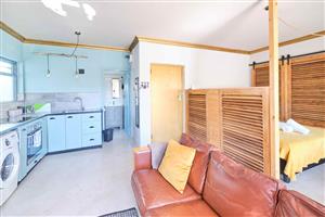 Apartment For Sale in Sea Point