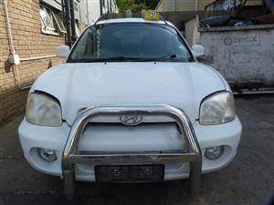 Hyundai Santa-Fe V6 GLS 2.7 AT G6B White - 2006 SPARESBOYZ STRIPPING FOR SPARES