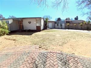 3 Bedroom family house with flatlet, for sale in Sasolburg close to shopping center