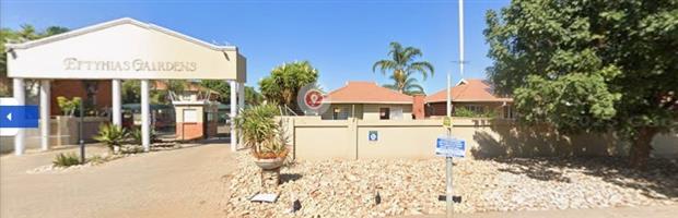 QUITE AREA COMPLEX UNIT TO RENT- CLOSE TO KOLLENADE