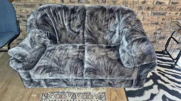 3 Piece Lounge Suite Urgent Sale