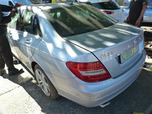 Mercedes C200 W204 Avantgarde AT - 2013