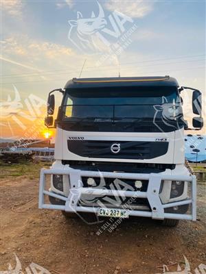 2013 Volvo FMX 440 horse truck for sale