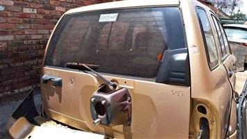 Suzuki Grand Vitara V6 tailgate
