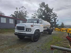 T797- 1993 TOYOTA DA110 BULLNOSE TANKER TRUCK