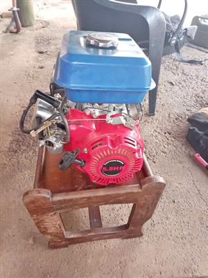 5.5hp petrol engine
