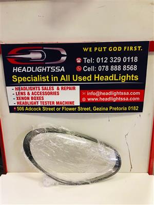 Porsche 987.2 Cayman and Boxter right headlight replacement lens