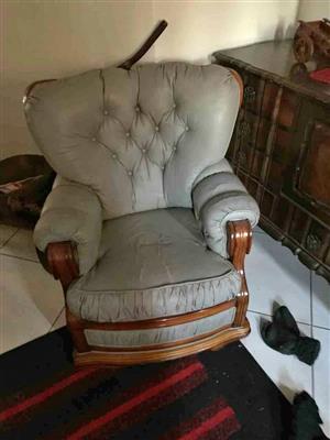 Lounge suite , leather , 6 seater .