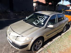 Renault megane 2006 1.6 16v for R26500 car is on road and papers on hand 