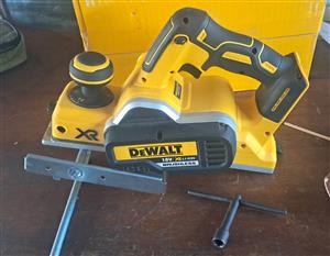Dewalt XR cordless planer DCP580N