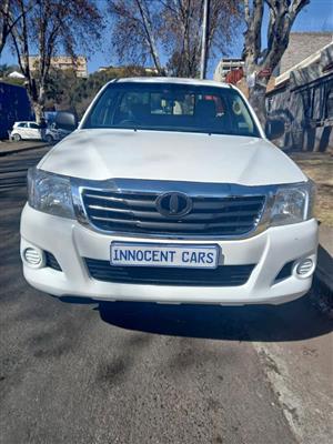 2013 TOYOTA HILUX 2.5 D4D ENGINE DIESEL, HIGH RAIDER, MANUAL, WHITE COLOR, 105000KMS,