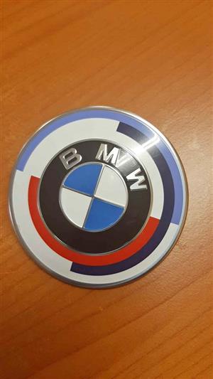 BMW BONNET BADGE. 50Y-46/ 50Y-73. BRAND NEW. FOR VARIOUS OTHER CARS TOO.