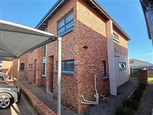 2 Bedroom Townhouse in Gonubie, East London