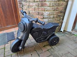 Black Kids Ride-On Scooter – Jumbo Size - Collect/ Deliver Hartenbos or Klein Brak, Mossel Bay.