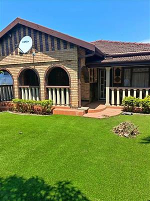 4 Bedroom Home To Let - Avoca, Durban North