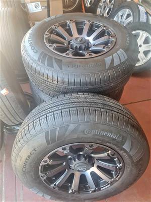 4x4 Bakkie mags size 17 new mags +tyres used