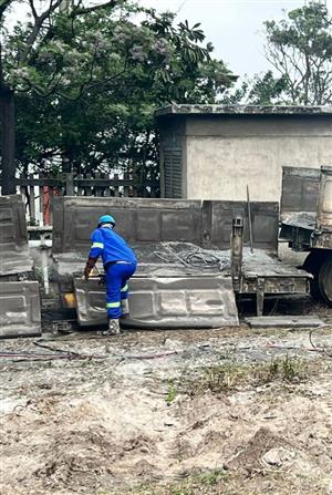 Gauteng scrap metal buyers of industrial steel waste. We collect and cut