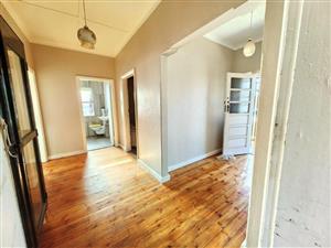 Goodwood/Vasco Estate: 3Bed Property, 2 Sliding gates+Entrance Gate, Secure parking 9 Cars+Garage