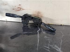 2.8 Jeep Cherokee KJ Used Indicator Switch  