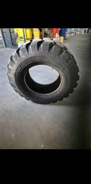 15,5_25 rhino king Tyre for sale 