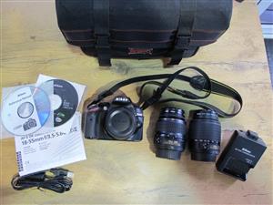Nikon D3200 DSLR 24.2 MP with Twin lens and bag in Mint condition