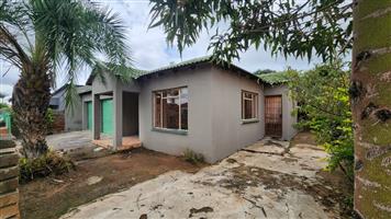 COMFORTABLE FAMILY LIVING - MADIBA PARK