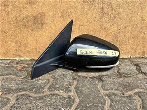 Suzuki Vitara Left Side mirror