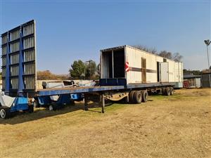 2018 PRBB Superlink Flatdeck with pole pockets has Hendred Axles