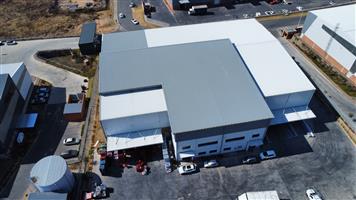 Warehouse to let in Longlake